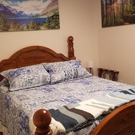 Sekiu Hidefaraway 1 Queen 1 Full Beds For Same Price מראה חיצוני תמונה
